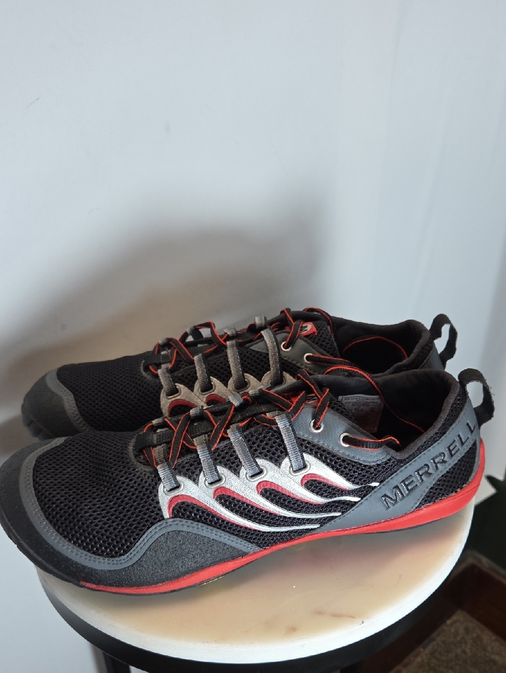 Merrell Mens Trail Glove Black, Gray & Red Barefoot Sneakers Size 11